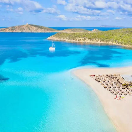 In With Swimming Pool In Santa Margherita Di Pula, 250 Meters From The Sea Aparthotel Pula