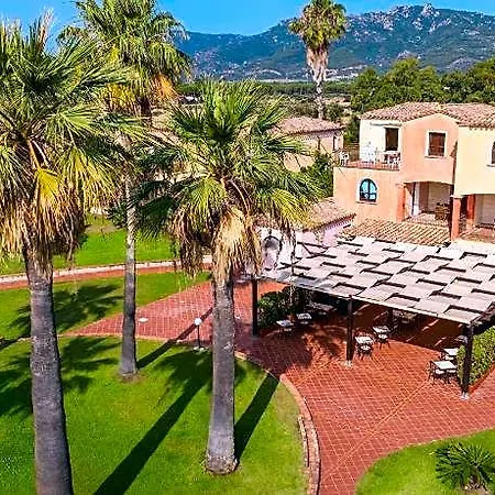 Hotel apartamentowy Baia Delle Palme 3*