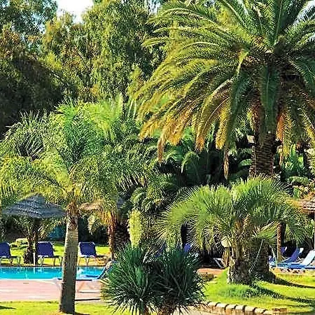 Hotel apartamentowy Baia Delle Palme 3*