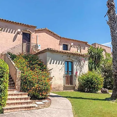 Aparthotel Baia Delle Palme